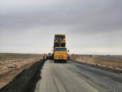 X570線科布爾至烏蘭哈達至商都段公路路面改造工程按工期穩步推進