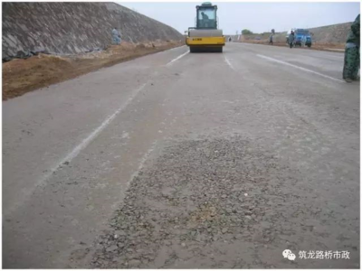 公路工程路面施工管理,搞質(zhì)量當(dāng)然要從細(xì)節(jié)抓起
